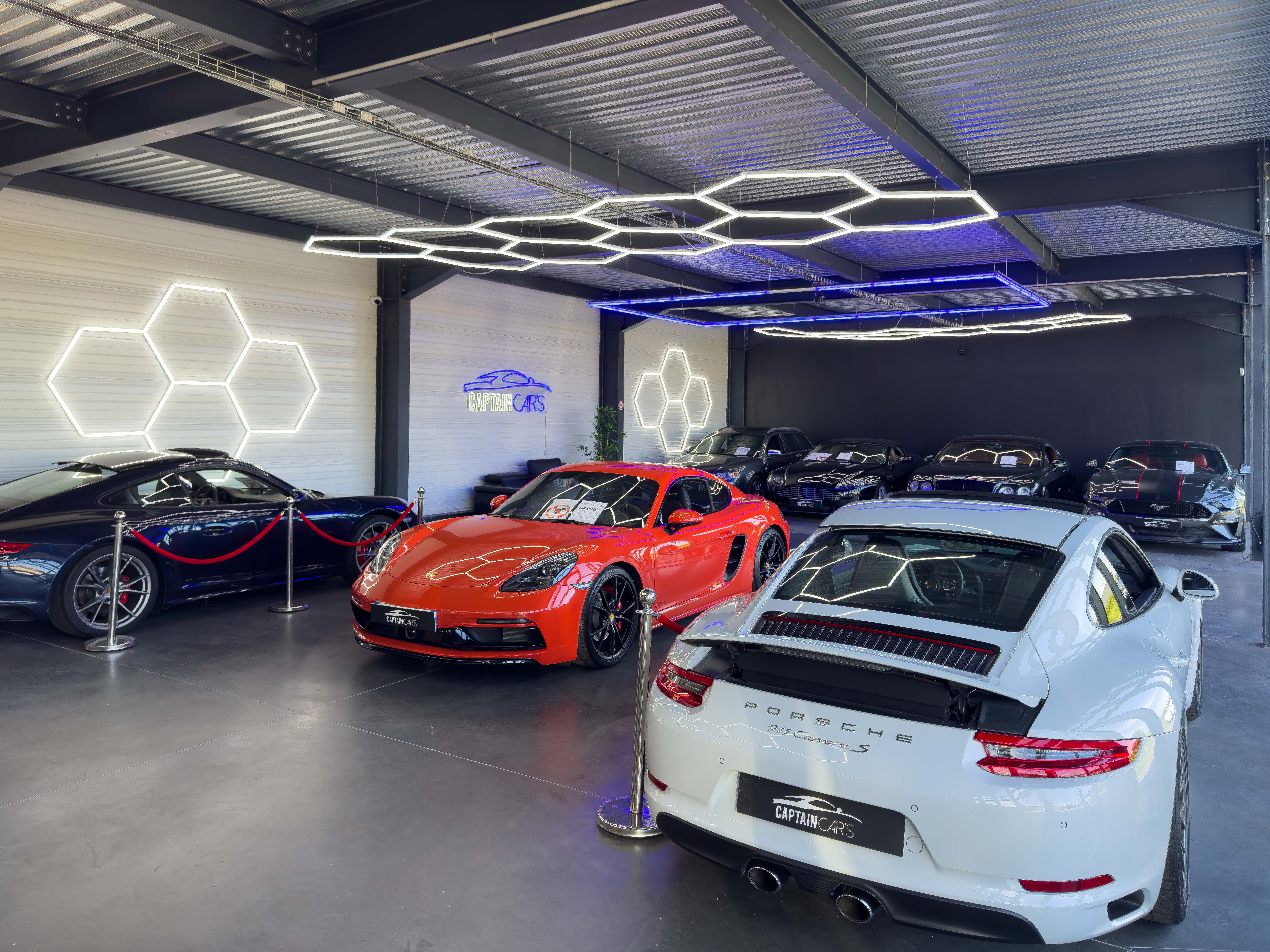 Montussan_Showroom.jpg